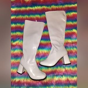 Size 6 White Pleather Go Go Boots 3-inch heel Sexy Costume Rave Festival